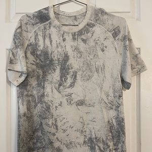 small white/grey lululemon metal vent SS